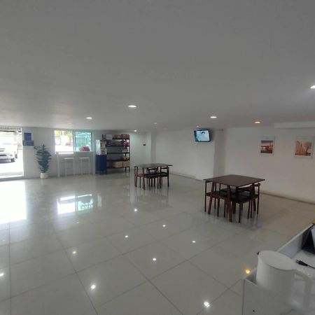Prl Place Банкок Екстериор снимка